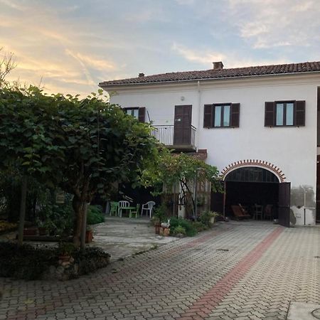 Casa Aromi Ed Arte Guest House Asti Ngoại thất bức ảnh