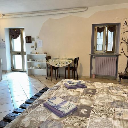 Casa Aromi Ed Arte Guest House Asti Ngoại thất bức ảnh