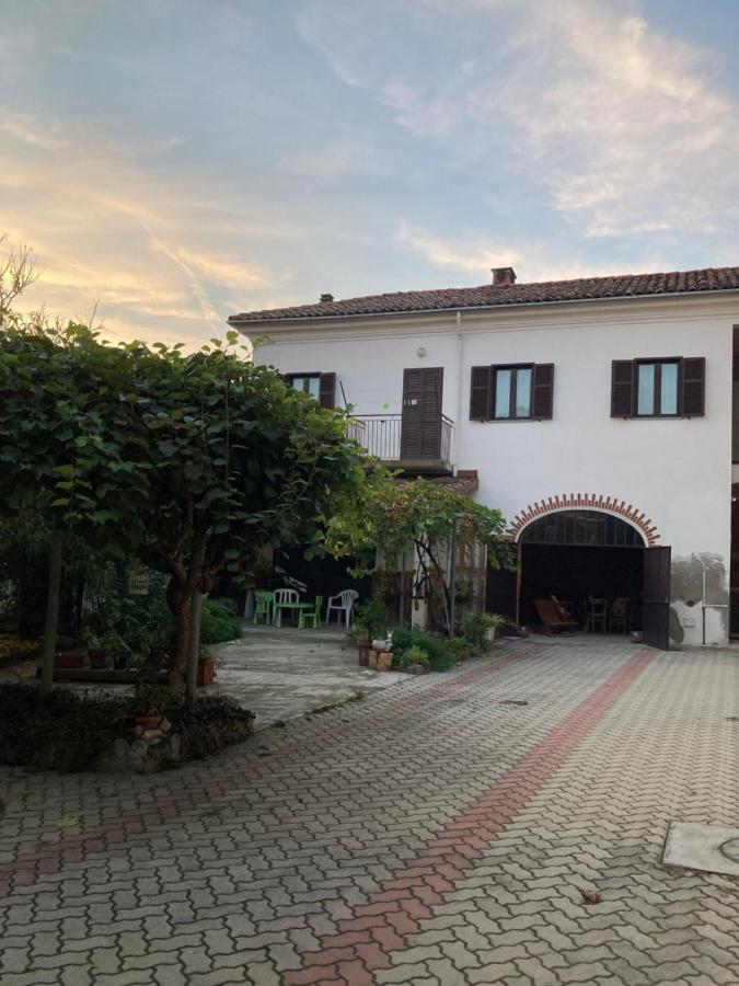 Casa Aromi Ed Arte Guest House Asti Ngoại thất bức ảnh