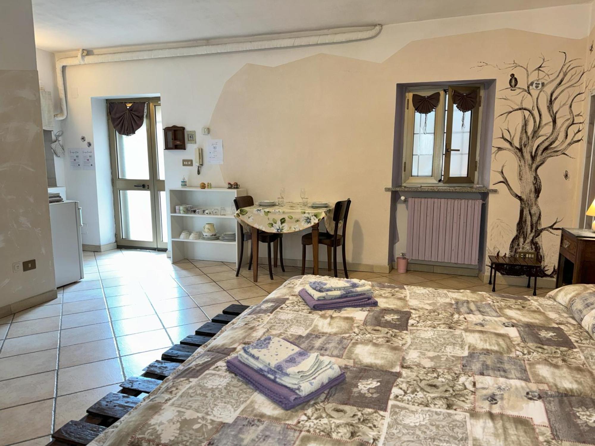 Casa Aromi Ed Arte Guest House Asti Ngoại thất bức ảnh