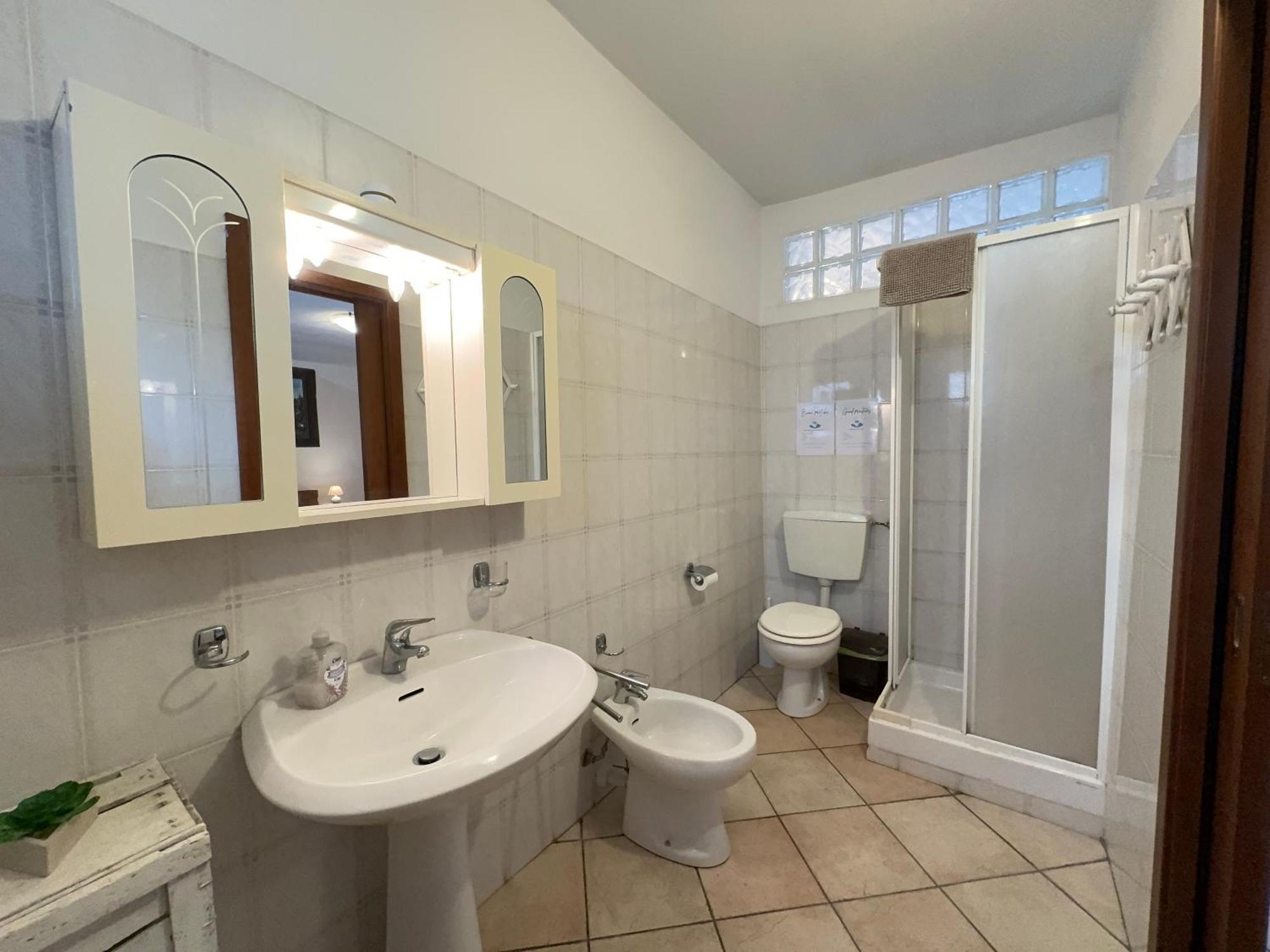 Casa Aromi Ed Arte Guest House Asti Ngoại thất bức ảnh