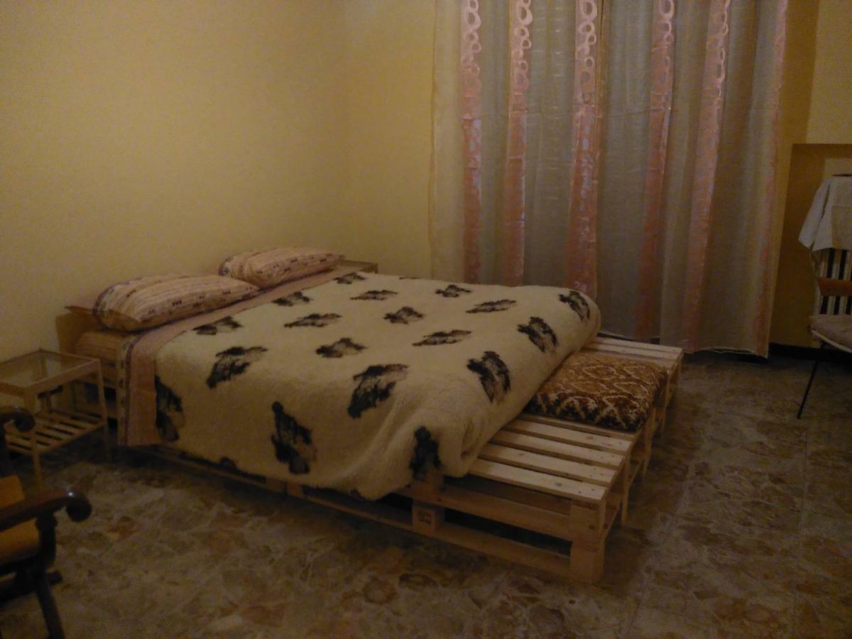 Casa Aromi Ed Arte Guest House Asti Ngoại thất bức ảnh