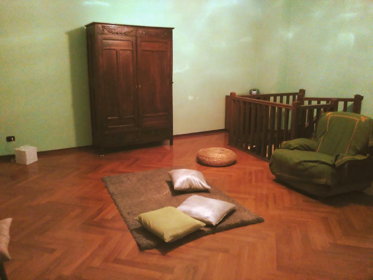 Casa Aromi Ed Arte Guest House Asti Ngoại thất bức ảnh