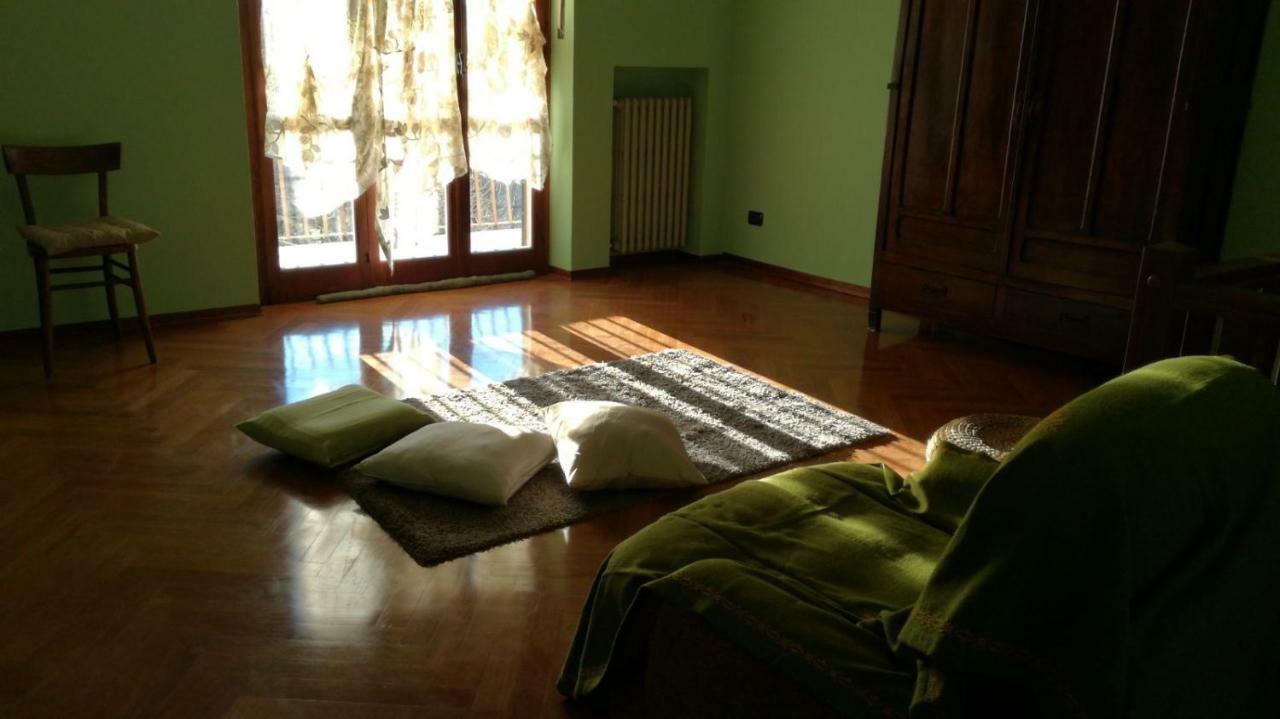 Casa Aromi Ed Arte Guest House Asti Ngoại thất bức ảnh
