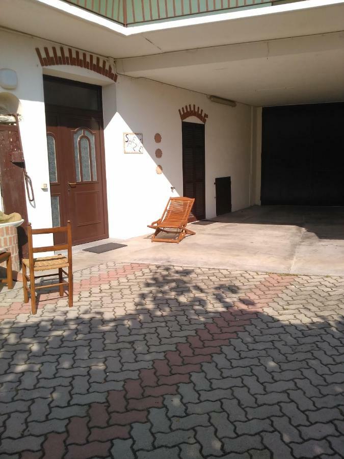 Casa Aromi Ed Arte Guest House Asti Ngoại thất bức ảnh