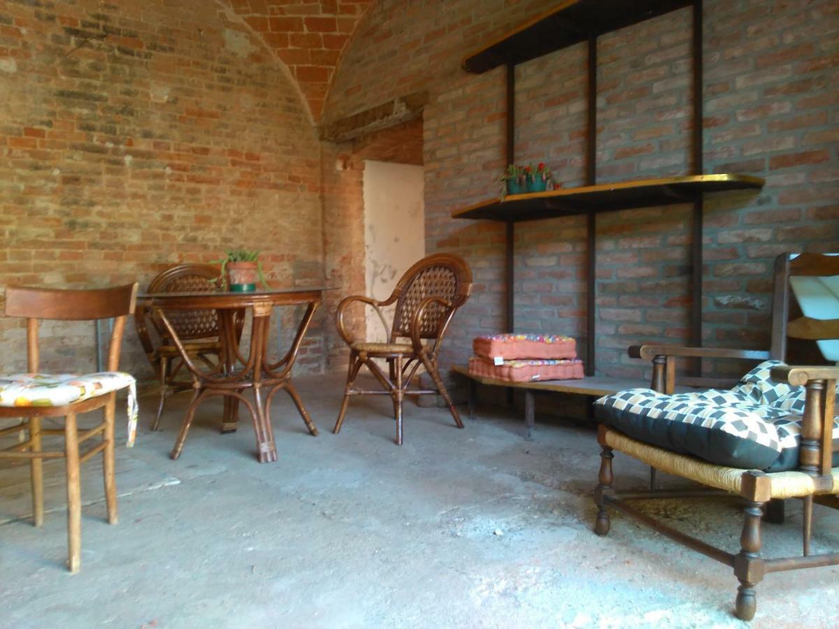 Casa Aromi Ed Arte Guest House Asti Ngoại thất bức ảnh