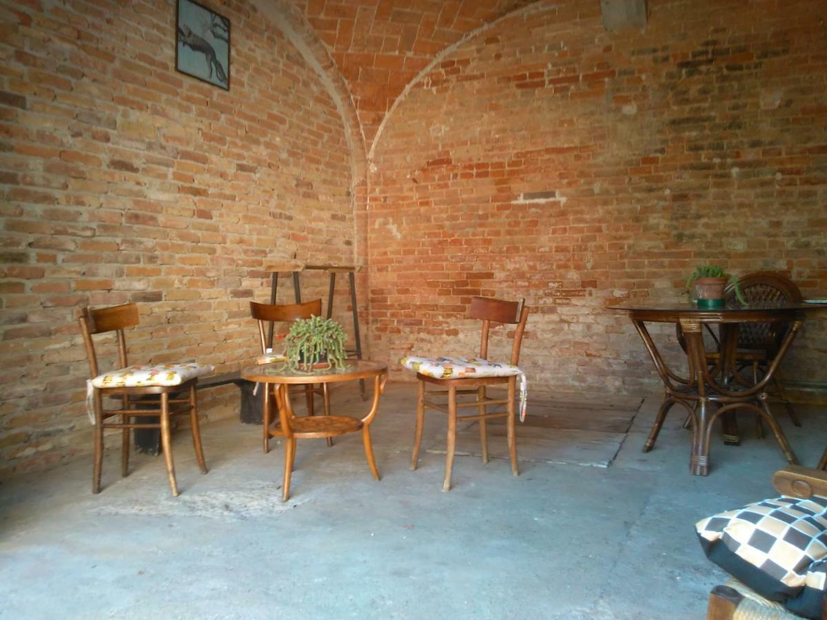 Casa Aromi Ed Arte Guest House Asti Ngoại thất bức ảnh